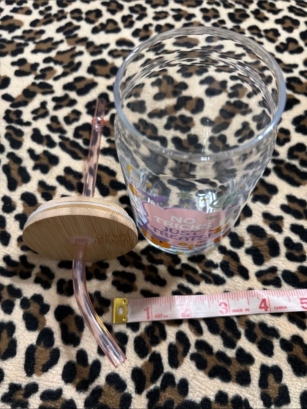 NO TRICKS JUST TREATS 💜🧡 Glass Tumbler Cup Straw Halloween Ghost Pumpkin Dorm
